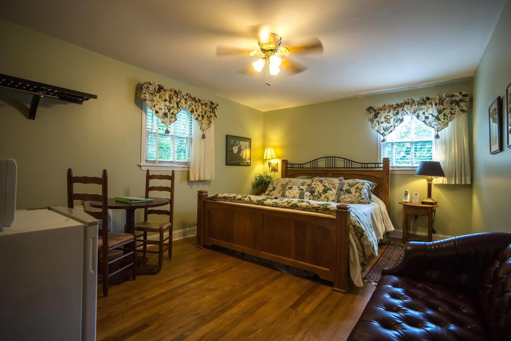 Hemlock Inn Blowing Rock Kültér fotó